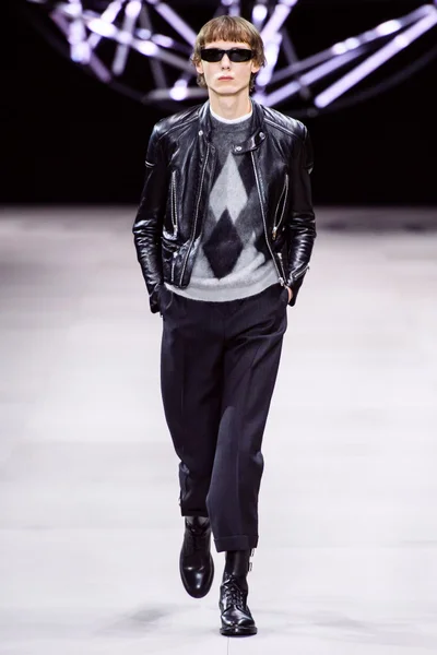 Look 7